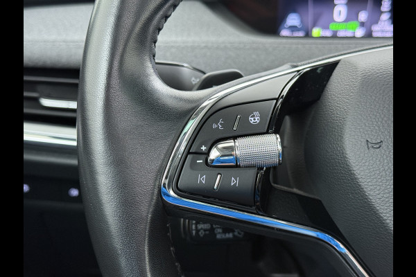 Škoda ENYAQ iV 80 SOH 90% Panoramadak 3-Zone Ecc Adap.Cruise Camera Navi Apple Carplay Android Auto Pdc Stoel+Stuurverwarming Lmv Led Privacy Glas Keyless advanced Dodehoek detectie File assistent Verkeersbord detectie 1e Eigenaar Dealeronderhouden Origineel Nederlandse Auto