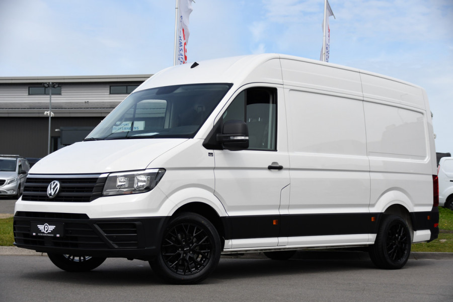 Volkswagen Crafter 35 2.0 TDI L3H3 PB Edition Cruise, Carplay, Sensoren, geveerde stoel, Trekhaak, 140pk, Automaat, Multimedia, Uniek!