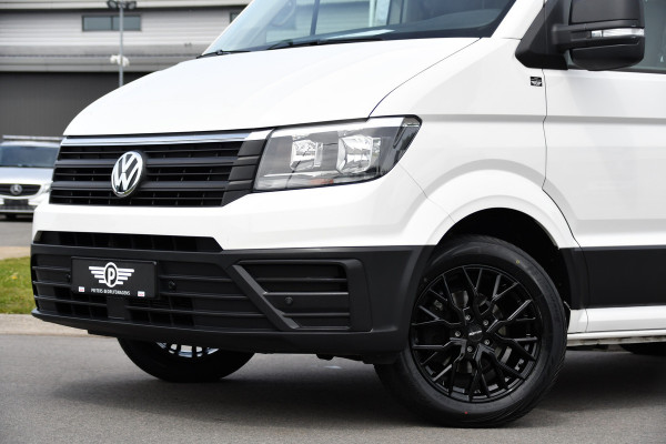 Volkswagen Crafter 35 2.0 TDI L3H3 PB Edition Cruise, Carplay, Sensoren, geveerde stoel, Trekhaak, 140pk, Automaat, Multimedia, Uniek!