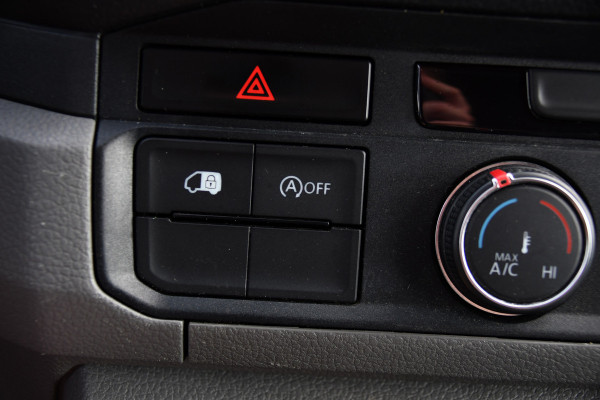 Volkswagen Crafter 35 2.0 TDI L3H3 PB Edition Cruise, Carplay, Sensoren, geveerde stoel, Trekhaak, 140pk, Automaat, Multimedia, Uniek!