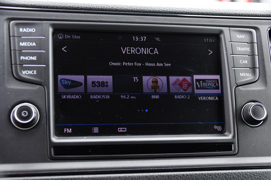 Volkswagen Crafter 35 2.0 TDI L4H3 DC PB Edition Cruise, Carplay, 177pk, Trekhaak, Multimedia, Airco, 5 Zits, Automaat, Uniek!