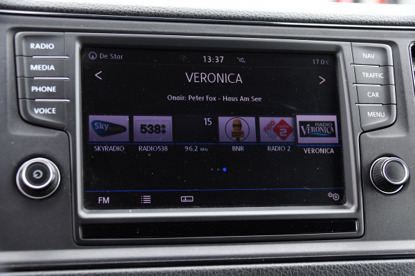 Volkswagen Crafter 35 2.0 TDI L4H3 DC PB Edition Cruise, Carplay, 177pk, Trekhaak, Multimedia, Airco, 5 Zits, Automaat, Uniek!