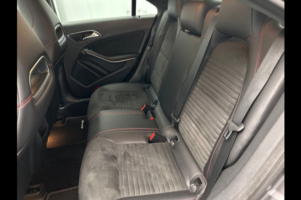 Mercedes-Benz CLA-Klasse 180 Business Solution AMG | Trekhaak | Camera | LED | Alcantara/Leder | Origineel NL