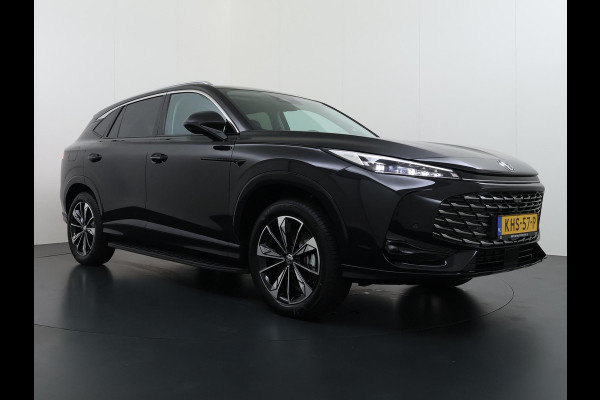MG HS 1.5 TGDI Luxury PHEV VAN: 39.900,- VOOR: 34.440,- UW WKVOORDEEL: 5.460,- | PLUG-IN HYBRIDE | 272 PK| NIEUWE AUTO | >1.000 KM TOTAAL BEREIK | 1E REGISTRATIE 03-2026 | 360° CAMERA | ELEKTRISCHE ACHTERKLEP | 7 JAAR MG GARANTIE T/M 2033 | APPLE CARPLAY | ANDROID AUTO | STOELVERWARMING | FULL LED | ELEKTRISCHE STOELEN