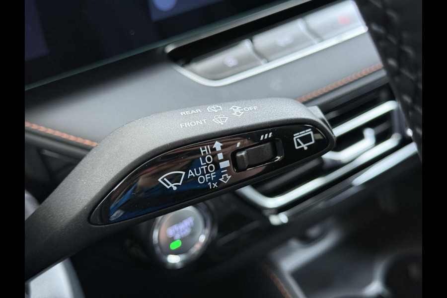MG HS 1.5 TGDI Luxury PHEV VAN: 39.900,- VOOR: 34.440,- UW WKVOORDEEL: 5.460,- | PLUG-IN HYBRIDE | 272 PK| NIEUWE AUTO | >1.000 KM TOTAAL BEREIK | 1E REGISTRATIE 03-2026 | 360° CAMERA | ELEKTRISCHE ACHTERKLEP | 7 JAAR MG GARANTIE T/M 2033 | APPLE CARPLAY | ANDROID AUTO | STOELVERWARMING | FULL LED | ELEKTRISCHE STOELEN