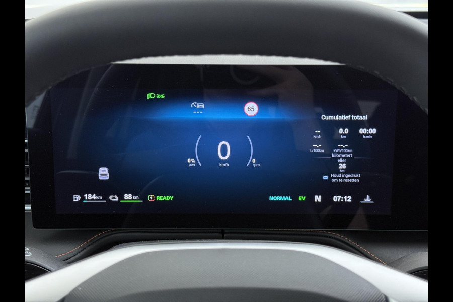 MG HS 1.5 TGDI Luxury PHEV VAN: 39.900,- VOOR: 34.440,- UW WKVOORDEEL: 5.460,- | PLUG-IN HYBRIDE | 272 PK| NIEUWE AUTO | >1.000 KM TOTAAL BEREIK | 1E REGISTRATIE 03-2026 | 360° CAMERA | ELEKTRISCHE ACHTERKLEP | 7 JAAR MG GARANTIE T/M 2033 | APPLE CARPLAY | ANDROID AUTO | STOELVERWARMING | FULL LED | ELEKTRISCHE STOELEN