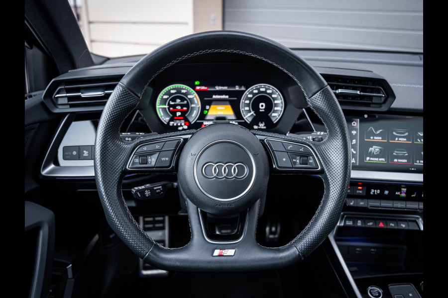 Audi A3 Sportback 40 TFSI e Business edition - S-Line l Pano l RS-Seat l B&O l 19'' l Trekhaak