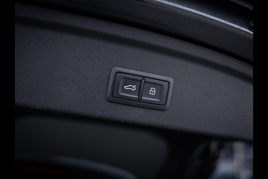 Audi A3 Sportback 40 TFSI e Business edition - S-Line l Pano l RS-Seat l B&O l 19'' l Trekhaak