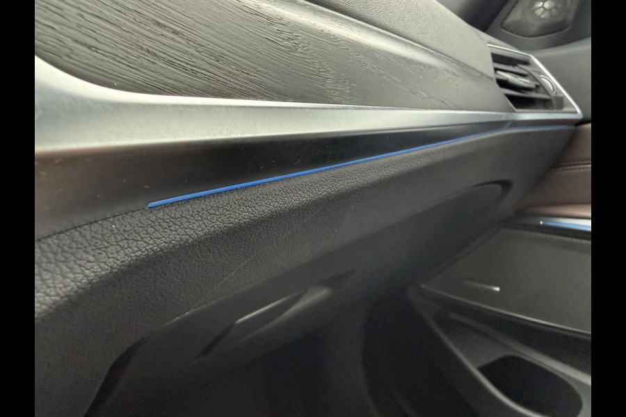 BMW 3 Serie Touring 320e | Nieuw Model | Camera | Zwarte Hemel | NL-Auto | Cruise control adaptief met Stop&Go |