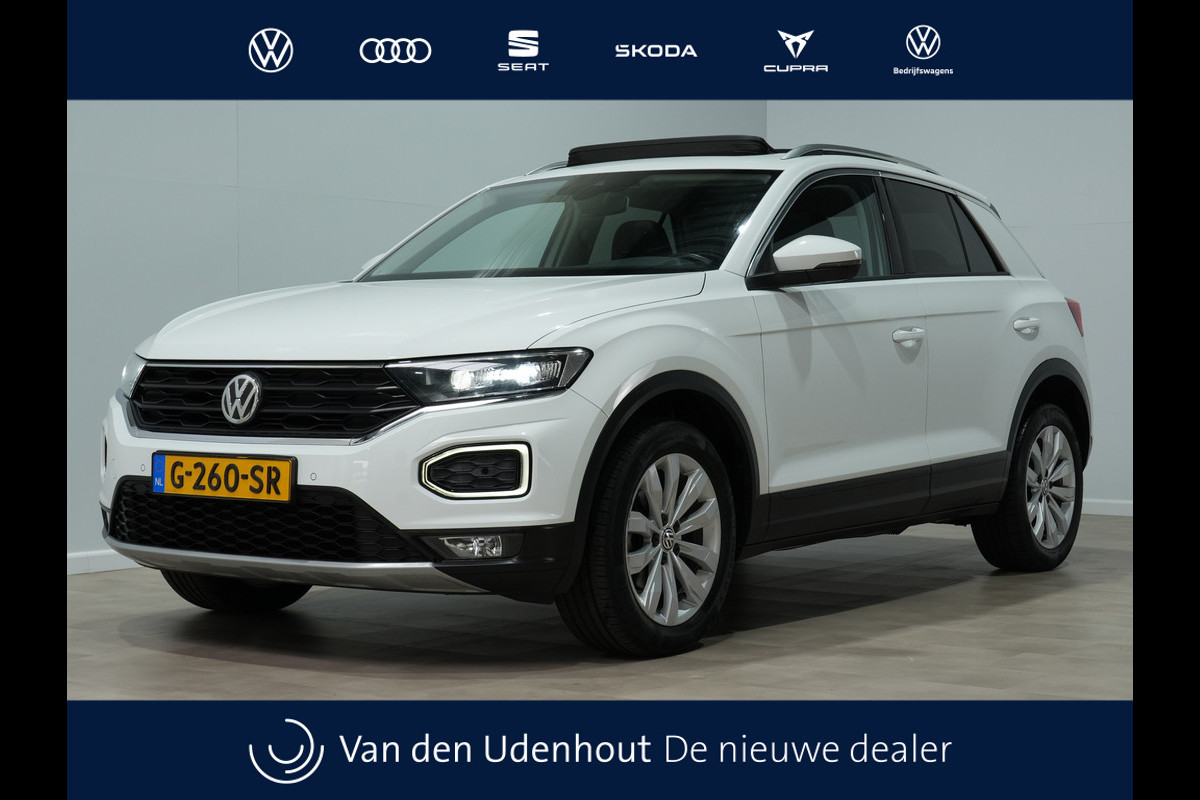 Volkswagen T-Roc 1.0 TSI Style | Trekhaak | Panorama | Full-LED | Navi