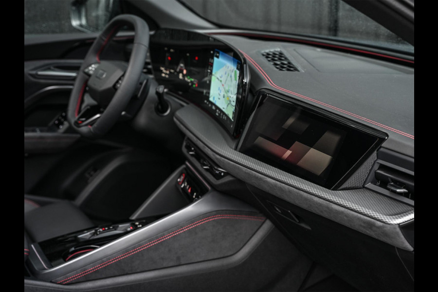 Audi Q5 Sportback 2.0 TFSI e-hybrid quattro S edition Luchtvering | S-stoelen | Panoramadak | Elektr. trekhaak | Digital Oled | Adaptive Cruise | Tech Plus | 360 Camera | Memory | Ambiance interieur |