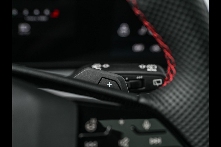 Audi Q5 Sportback 2.0 TFSI e-hybrid quattro S edition Luchtvering | S-stoelen | Panoramadak | Elektr. trekhaak | Digital Oled | Adaptive Cruise | Tech Plus | 360 Camera | Memory | Ambiance interieur |