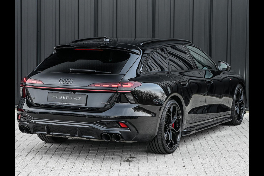 Audi A6 Avant 3.0 TFSI 368PK Quattro S-Edition Panoramadak | Luchtvering | Head-up display | 6-cilinder | Stoelgeheugen | 4-Wiel besturing | Tech Pro | Adaptive cruise control | B&O audio | S-stoelen | Ambiance verlichting | Carbon inleg | Styling kit | 4-Zone climate