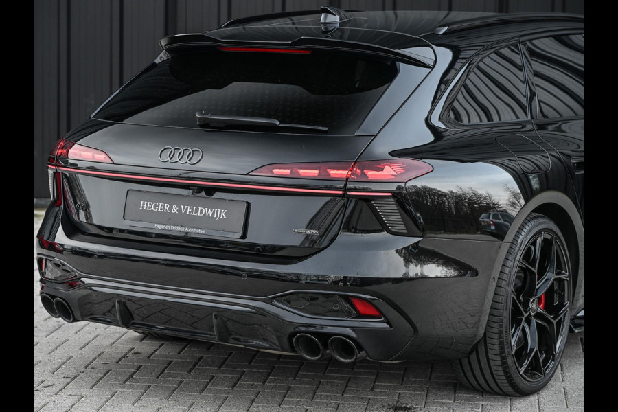 Audi A6 Avant 3.0 TFSI 368PK Quattro S-Edition Panoramadak | Luchtvering | Head-up display | 6-cilinder | Stoelgeheugen | 4-Wiel besturing | Tech Pro | Adaptive cruise control | B&O audio | S-stoelen | Ambiance verlichting | Carbon inleg | Styling kit | 4-Zone climate