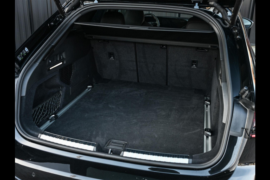 Audi A6 Avant 3.0 TFSI 368PK Quattro S-Edition Panoramadak | Luchtvering | Head-up display | 6-cilinder | Stoelgeheugen | 4-Wiel besturing | Tech Pro | Adaptive cruise control | B&O audio | S-stoelen | Ambiance verlichting | Carbon inleg | Styling kit | 4-Zone climate