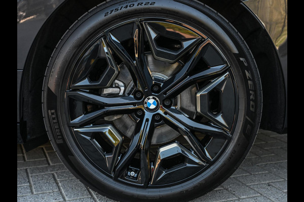 BMW iX xDrive45 101 kWh