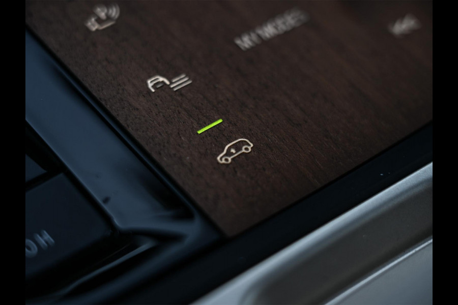 BMW iX xDrive45 101 kWh