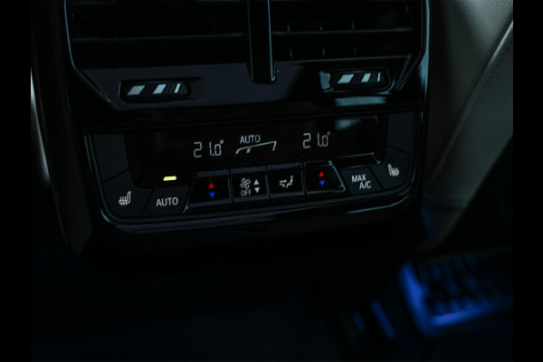 BMW iX xDrive45 101 kWh