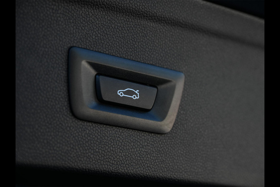 BMW iX xDrive45 101 kWh
