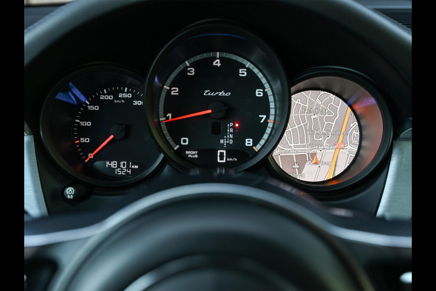 Porsche Macan 3.6 Turbo Performance Package | Sport Chrono | Panorama dak | Trekhaak | Bose Sound | Privacy glass | Adaptive cruise control | Stoel ventilatie