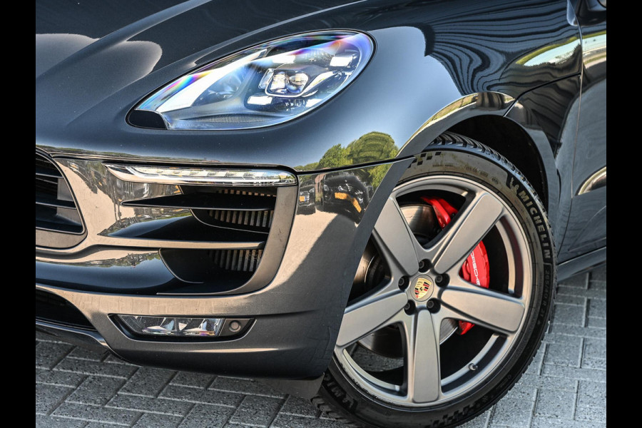 Porsche Macan 3.6 Turbo Performance Package | Sport Chrono | Panorama dak | Trekhaak | Bose Sound | Privacy glass | Adaptive cruise control | Stoel ventilatie