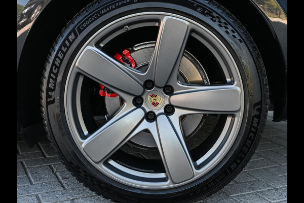 Porsche Macan 3.6 Turbo Performance Package | Sport Chrono | Panorama dak | Trekhaak | Bose Sound | Privacy glass | Adaptive cruise control | Stoel ventilatie