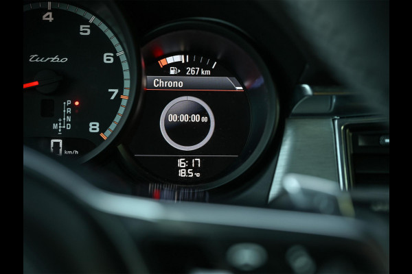 Porsche Macan 3.6 Turbo Performance Package | Sport Chrono | Panorama dak | Trekhaak | Bose Sound | Privacy glass | Adaptive cruise control | Stoel ventilatie