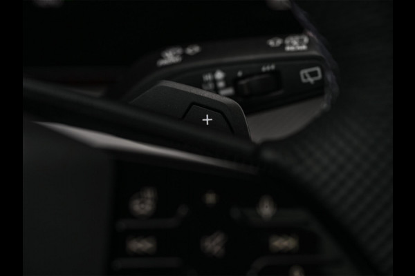 Audi Q5 Sportback 2.0 TFSI e-hybrid quattro S edition 367pk | S-stoelen | Panoramadak | Elektr. trekhaak | Oled verlichting | Adaptive cruise control | Tech Plus | 360 Camera | Memory | Ambiance interieur