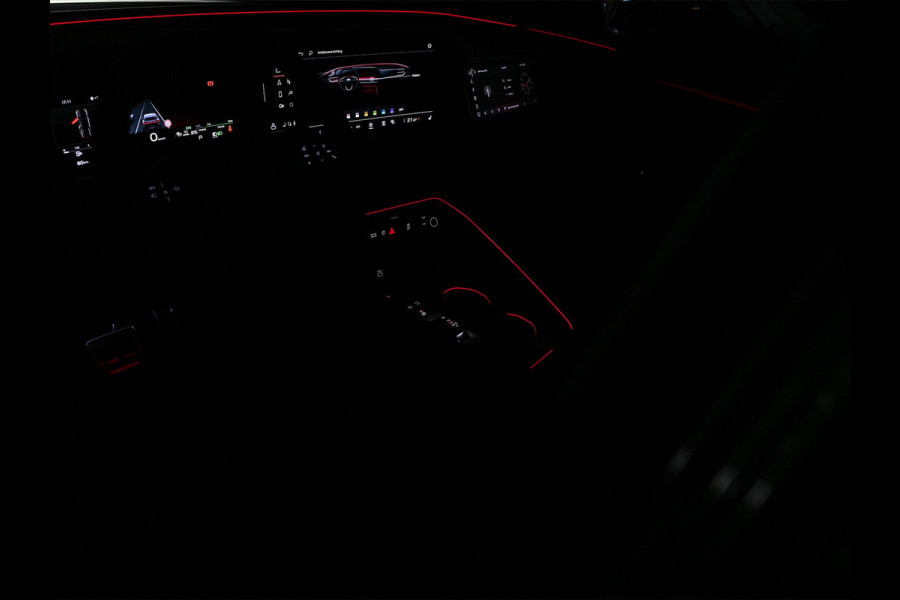 Audi Q5 Sportback 2.0 TFSI e-hybrid quattro S edition 367pk | S-stoelen | Panoramadak | Elektr. trekhaak | Oled verlichting | Adaptive cruise control | Tech Plus | 360 Camera | Memory | Ambiance interieur