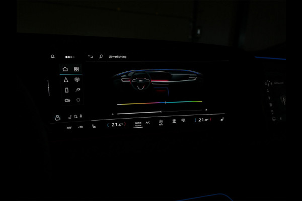 Audi Q5 Sportback 2.0 TFSI e-hybrid quattro S edition 367pk | S-stoelen | Panoramadak | Elektr. trekhaak | Oled verlichting | Adaptive cruise control | Tech Plus | 360 Camera | Memory | Ambiance interieur
