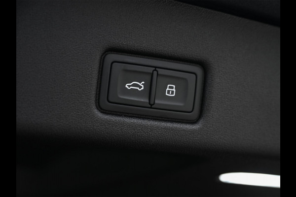 Audi Q5 Sportback 2.0 TFSI e-hybrid quattro S edition 367pk | S-stoelen | Panoramadak | Elektr. trekhaak | Oled verlichting | Adaptive cruise control | Tech Plus | 360 Camera | Memory | Ambiance interieur