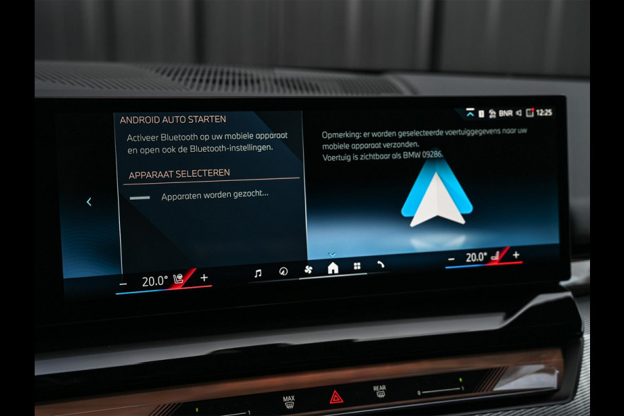 BMW 5 Serie Touring 530e xDrive M-Sport | Shadow Line | Panoramadak | Harman/Kardon | 360 Camera | Comfort Access | Stoel- en Stuurverwarming | Active Cruise | Ambiance | Elektr. trekhaak