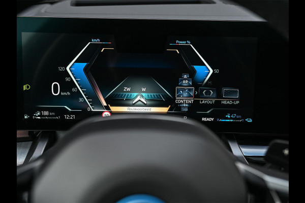 BMW 5 Serie Touring 530e xDrive M-Sport | Shadow Line | Panoramadak | Harman/Kardon | 360 Camera | Comfort Access | Stoel- en Stuurverwarming | Active Cruise | Ambiance | Elektr. trekhaak