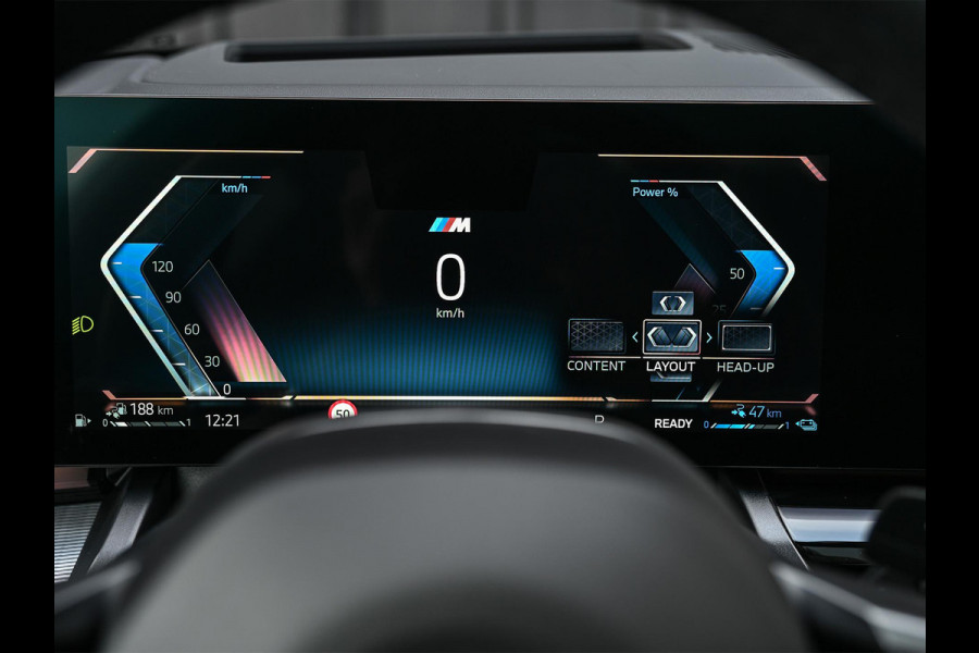 BMW 5 Serie Touring 530e xDrive M-Sport | Shadow Line | Panoramadak | Harman/Kardon | 360 Camera | Comfort Access | Stoel- en Stuurverwarming | Active Cruise | Ambiance | Elektr. trekhaak