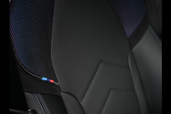 BMW 5 Serie Touring 530e xDrive M-Sport | Shadow Line | Panoramadak | Harman/Kardon | 360 Camera | Comfort Access | Stoel- en Stuurverwarming | Active Cruise | Ambiance | Elektr. trekhaak