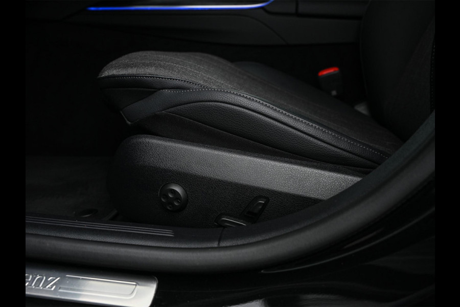 Mercedes-Benz E-Klasse Estate 300 e Exclusive Line Panoramadak | Distronic | Ambiance interieur | Burmester 4D Sound |  Stoelverwarming | Camera | Trekhaak