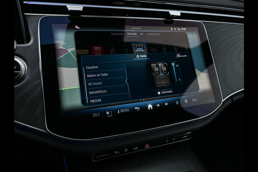 Mercedes-Benz E-Klasse Estate 300 e Exclusive Line Panoramadak | Distronic | Ambiance interieur | Burmester 4D Sound |  Stoelverwarming | Camera | Trekhaak