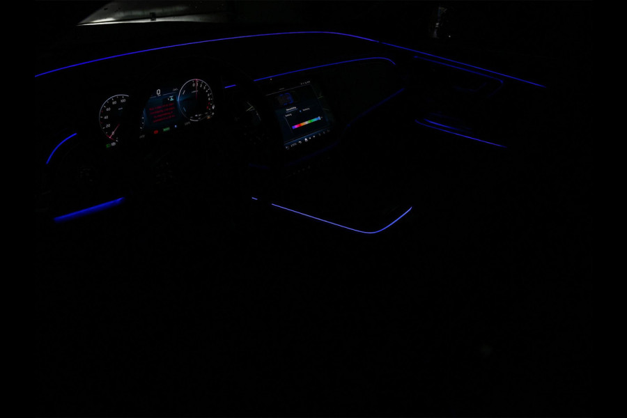 Mercedes-Benz E-Klasse Estate 300 e Exclusive Line Panoramadak | Distronic | Ambiance interieur | Burmester 4D Sound |  Stoelverwarming | Camera | Trekhaak