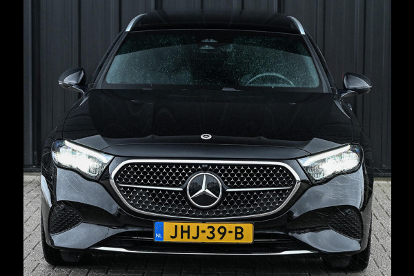 Mercedes-Benz E-Klasse Estate 300 e Exclusive Line Panoramadak | Distronic | Ambiance interieur | Burmester 4D Sound |  Stoelverwarming | Camera | Trekhaak