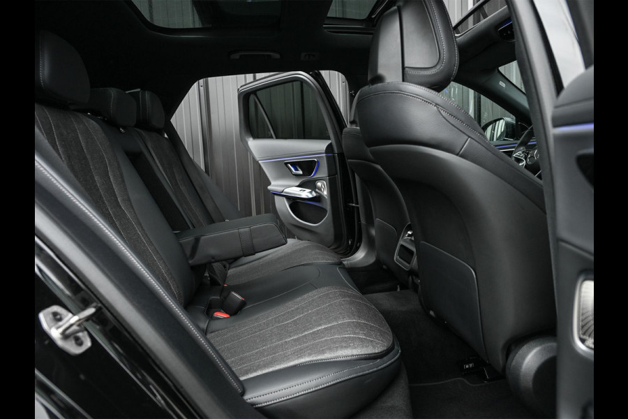 Mercedes-Benz E-Klasse Estate 300 e Exclusive Line Panoramadak | Distronic | Ambiance interieur | Burmester 4D Sound |  Stoelverwarming | Camera | Trekhaak