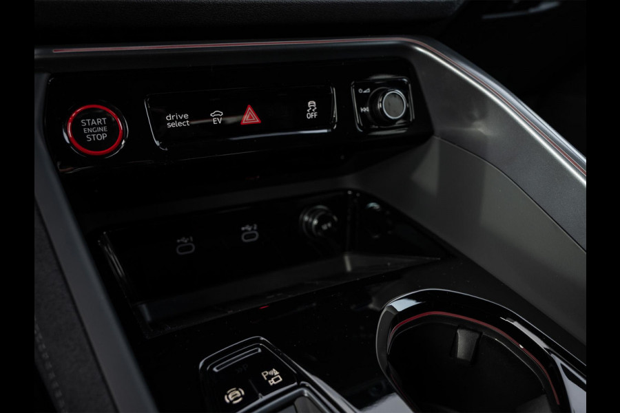 Audi Q5 2.0 TFSI e-hybrid quattro S edition | S-Seats | B&O Sound | Head-Up | Memory | 360 Camera | Trekhaak | Keyless entree | Adaptive Cruise | Ambiance interieur | MMI bijrijder display