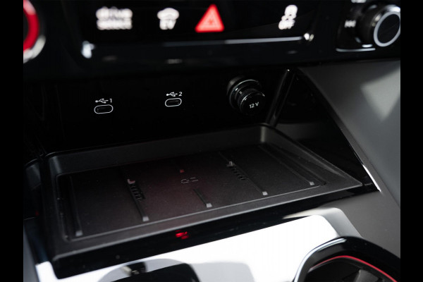 Audi Q5 2.0 TFSI e-hybrid quattro S edition | S-Seats | B&O Sound | Head-Up | Memory | 360 Camera | Trekhaak | Keyless entree | Adaptive Cruise | Ambiance interieur | MMI bijrijder display