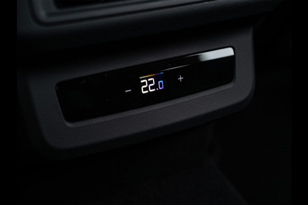 Audi Q5 2.0 TFSI e-hybrid quattro S edition | S-Seats | B&O Sound | Head-Up | Memory | 360 Camera | Trekhaak | Keyless entree | Adaptive Cruise | Ambiance interieur | MMI bijrijder display