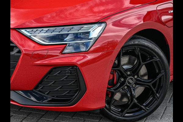 Audi A3 Sportback 45 TFSI e S edition Competition | Panoramadak | 5 jr garantie | Ambiance interieur | Active Cruise | Sonos Sound | S-Seats + Memory | Head-Up | Camera | Stoelverwarming | Keyless