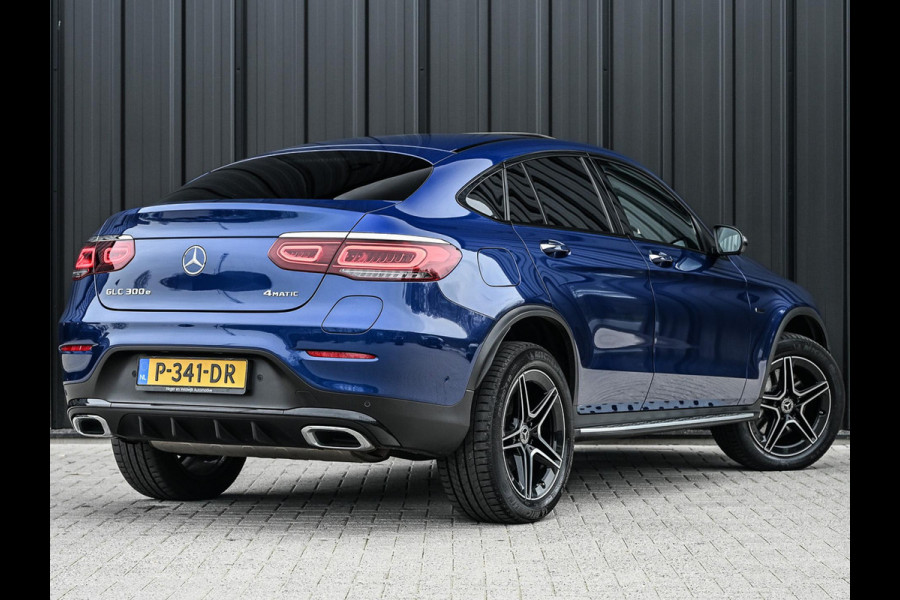 Mercedes-Benz GLC Coupé 300e 4MATIC Business Solution AMG | Night pack | Led | Memory seats | Stoelverwarming | 360 camera | Keyless | Distronic