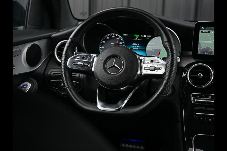 Mercedes-Benz GLC Coupé 300e 4MATIC Business Solution AMG | Night pack | Led | Memory seats | Stoelverwarming | 360 camera | Keyless | Distronic