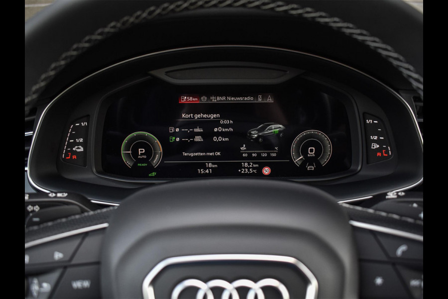 Audi Q8 60 TFSI e quattro Pro Line S Competition | B&O advanced | Audi exclusive | 5 jaar garantie | Panoramadak | massage stoelen | 4 wiel besturing | Alcantara hemel | Soft-close | Elektr. Trekhaak | Achteras besturing | Oled achterlichten