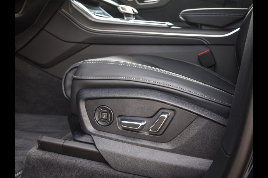 Audi Q8 60 TFSI e quattro Pro Line S Competition | B&O advanced | Audi exclusive | 5 jaar garantie | Panoramadak | massage stoelen | 4 wiel besturing | Alcantara hemel | Soft-close | Elektr. Trekhaak | Achteras besturing | Oled achterlichten