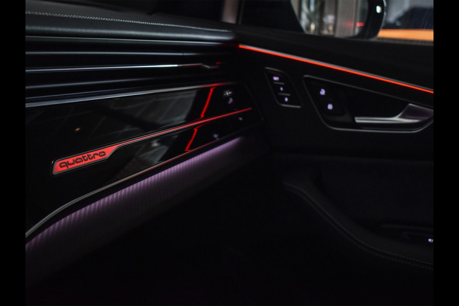 Audi Q8 60 TFSI e quattro Pro Line S Competition | B&O advanced | Audi exclusive | 5 jaar garantie | Panoramadak | massage stoelen | 4 wiel besturing | Alcantara hemel | Soft-close | Elektr. Trekhaak | Achteras besturing | Oled achterlichten