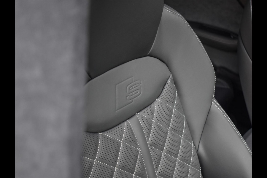 Audi Q8 60 TFSI e quattro Pro Line S Competition | B&O advanced | Audi exclusive | 5 jaar garantie | Panoramadak | massage stoelen | 4 wiel besturing | Alcantara hemel | Soft-close | Elektr. Trekhaak | Achteras besturing | Oled achterlichten